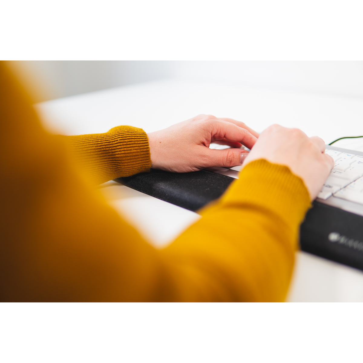 BakkerElkhuizen Trapezium Ergo Wrist Rest Standard