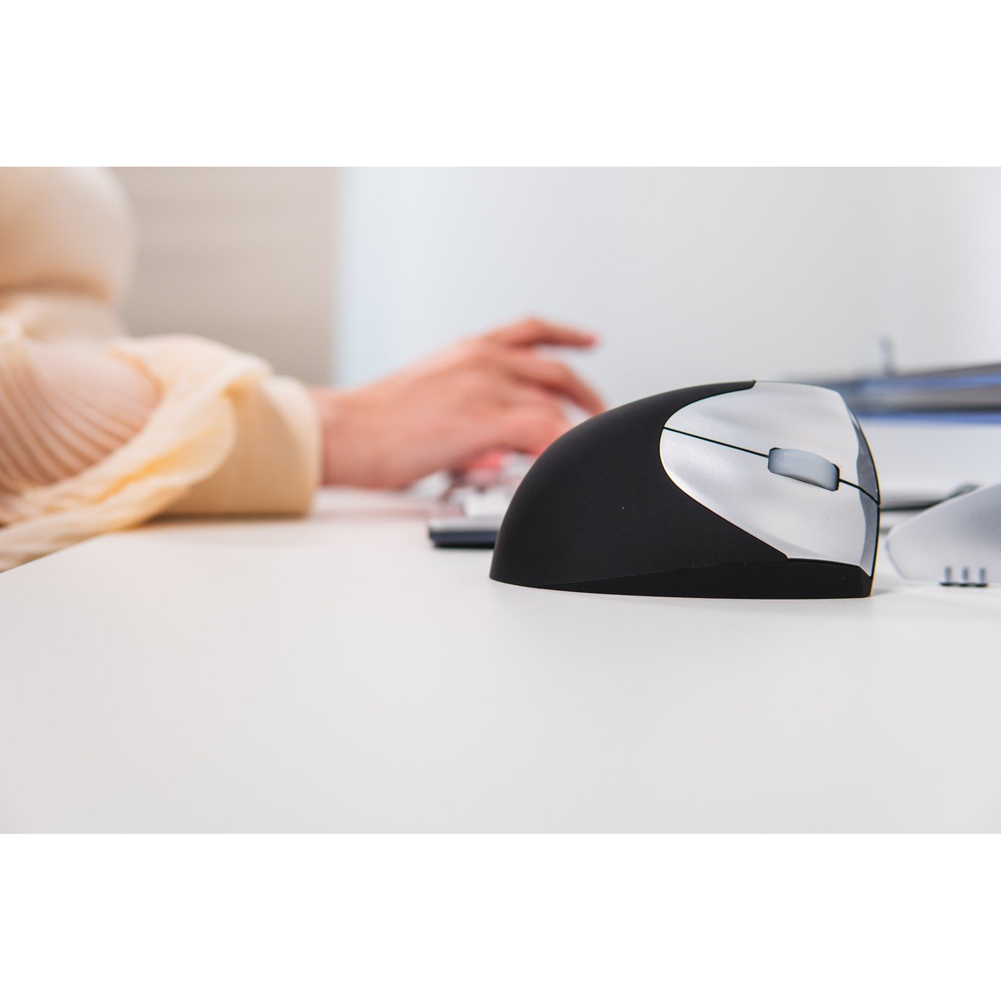 BakkerElkhuizen Handshake Mouse Left Wireless VS4